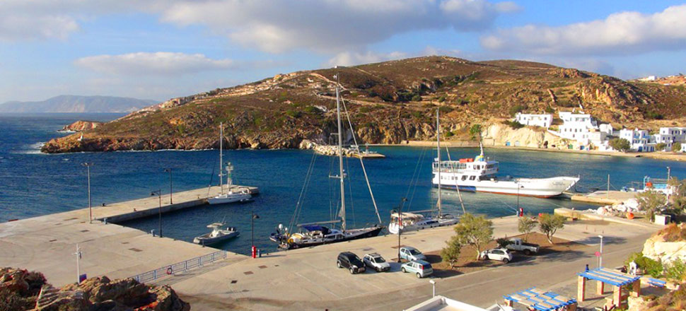 Το λιμάνι στην Ψάθη Κιμώλου