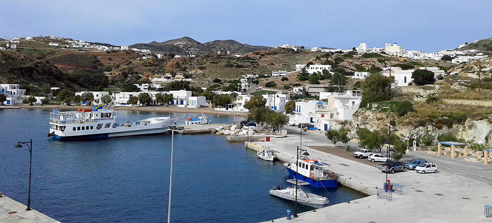 Το λιμάνι στην Ψάθη Κιμώλου